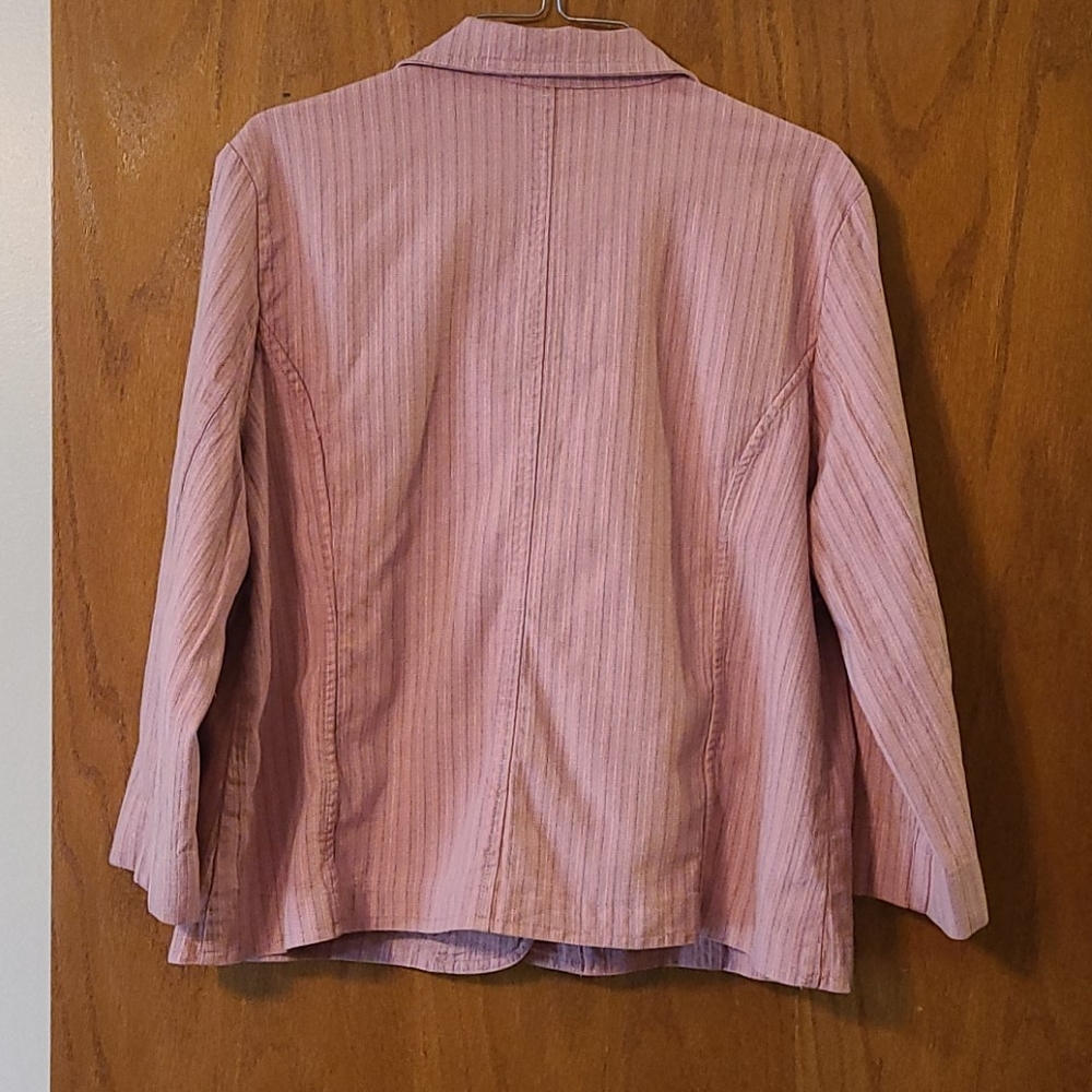 Pink jacket - Picture 8 of 12